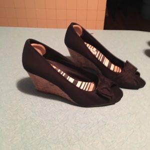 American Eagle ladies shoes size 8